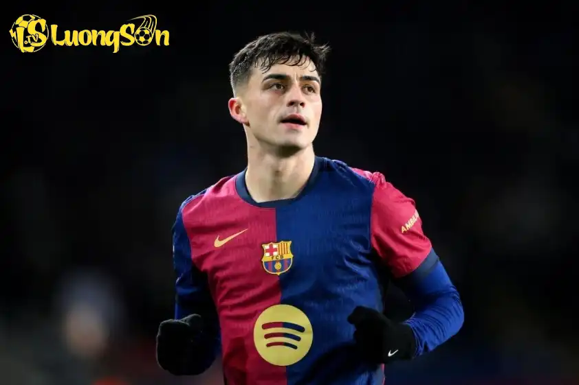 Không nhiều cầu thủ ở tuổi 22 có thể chơi bóng 'chững chạc' như Pedri