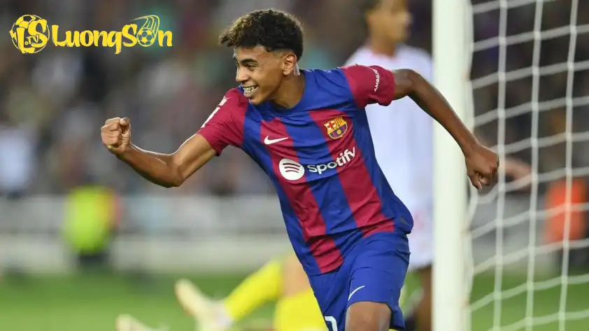 Yamal để ngoài tai những lời chỉ trích và tập trung thi đấu. (Ảnh: TNT Sports) Yamal để ngoài tai những lời chỉ trích và tập trung thi đấu. (Ảnh: TNT Sports)