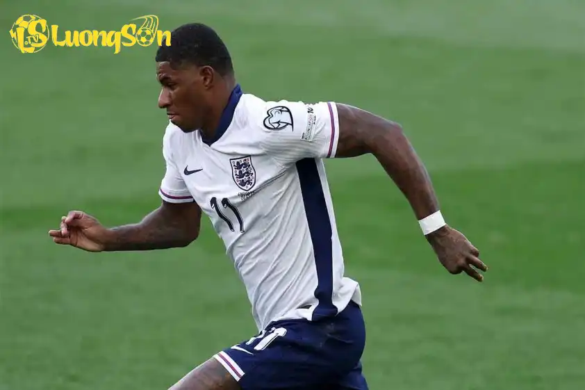 Rashford sẽ không được Tuchel lẫn Hansi-Flick tin tưởng nếu cứ đá vật vờ như hiện tại (Ảnh: Barcelona). Rashford sẽ không được Tuchel lẫn Hansi-Flick tin tưởng nếu cứ đá vật vờ như hiện tại (Ảnh: Barcelona).