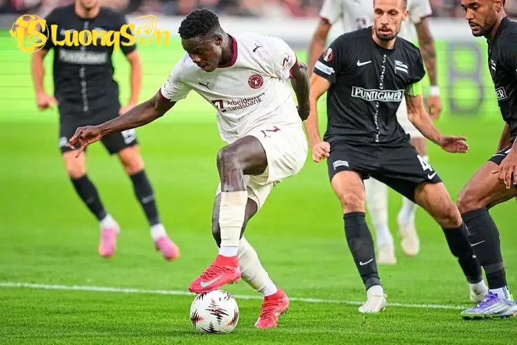 Midtjylland được dự đoán sẽ tiếp đà chiến thắng khi hành quân đến sân của Nottingham Forest. Midtjylland được dự đoán sẽ tiếp đà chiến thắng khi hành quân đến sân của Nottingham Forest.