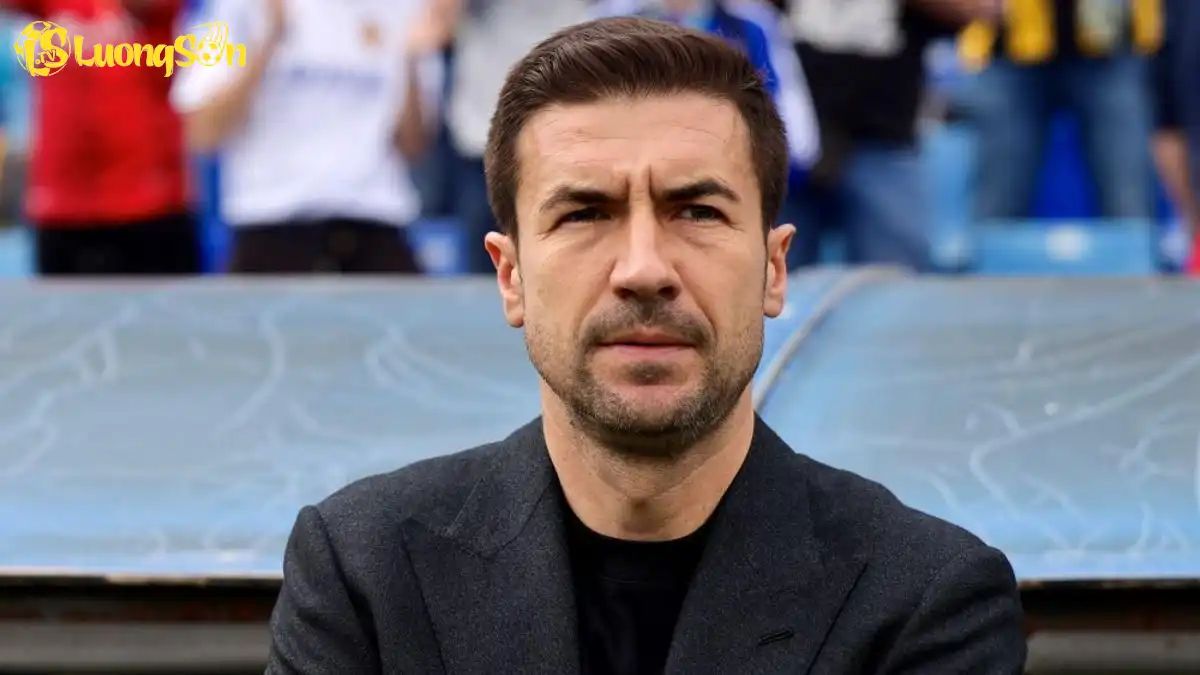 Cựu tiền vệ Gabi lên án Vinicius Junior (Ảnh: AS) Cựu tiền vệ Gabi lên án Vinicius Junior (Ảnh: AS)