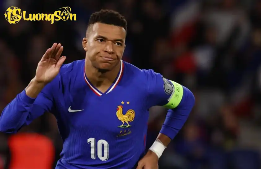 Mbappe vừa toả sáng với cú đúp đưa Pháp dự World Cup 2026