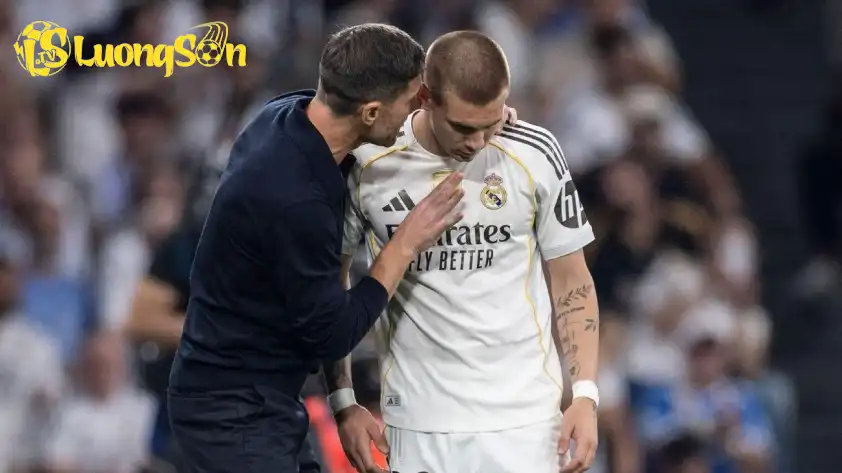 Mastantuono không còn là ưu tiên trong đội hình của Alonso. Mastantuono không còn là ưu tiên trong đội hình của Alonso.