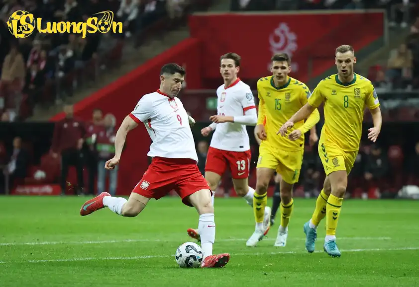 Ba Lan được dự đoán sẽ chiến thắng để thắp lên hi vọng mong manh trong việc giành ngôi nhất bảng. Ba Lan được dự đoán sẽ chiến thắng để thắp lên hi vọng mong manh trong việc giành ngôi nhất bảng.