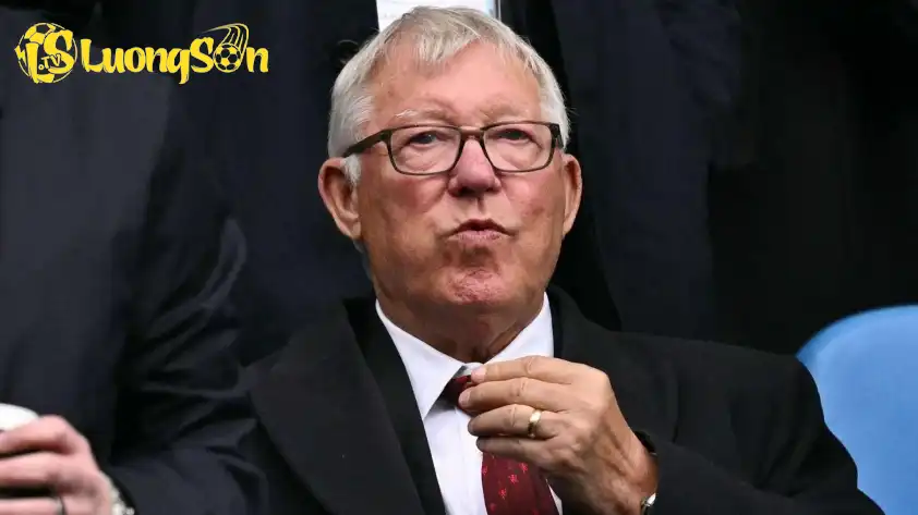 Sir Alex Ferguson dành lời khen lớn đến Senne Lammens Sir Alex Ferguson dành lời khen lớn đến Senne Lammens