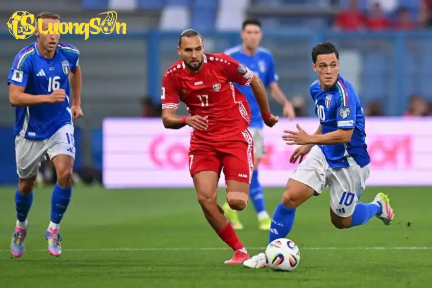 Đội tuyển Ý với đẳng cấp cao hơn rất nhiều được dự đoán sẽ có chiến thắng đậm. Đội tuyển Ý với đẳng cấp cao hơn rất nhiều được dự đoán sẽ có chiến thắng đậm.