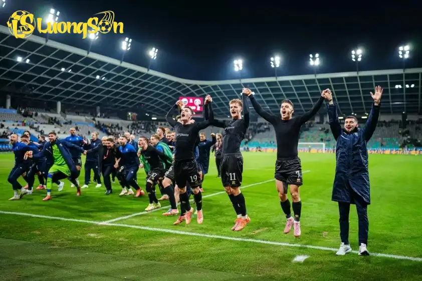 Kosovo hiện đang đứng thứ hai tại bảng B và nhiều khả năng lọt vào vòng play-off giành vé dự World Cup 2026 Kosovo hiện đang đứng thứ hai tại bảng B và nhiều khả năng lọt vào vòng play-off giành vé dự World Cup 2026