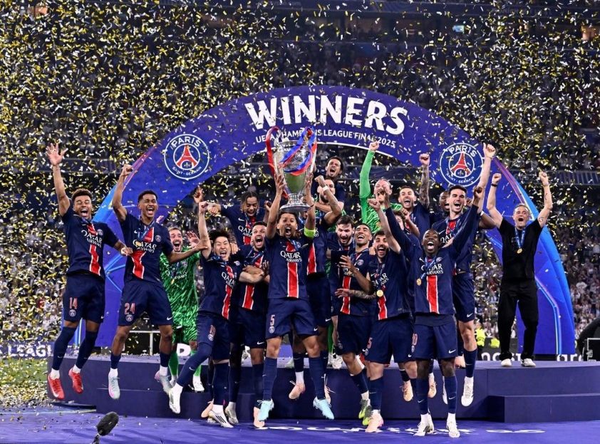PSG chạm tay vào giấc mơ Champions League sau hơn thập kỷ tìm kiếm.